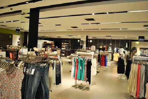 镇雄商场里的店面怎么装修？